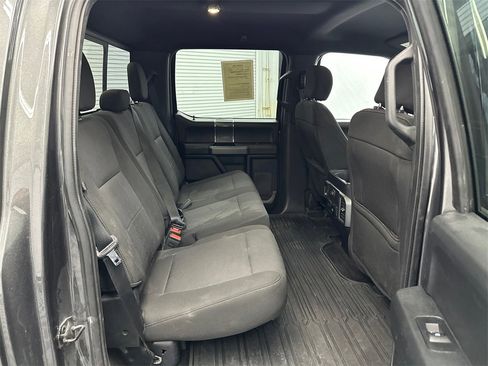 Used 2018 Ford F150 XLT w/ Equipment Group 302A Luxury image 16