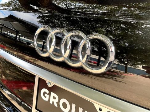 Used 2022 Audi Q7 Premium Plus w/ Premium Plus Package image 28