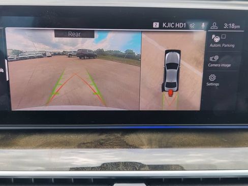 Used 2020 BMW 530i w/ Convenience Package RWD image 16