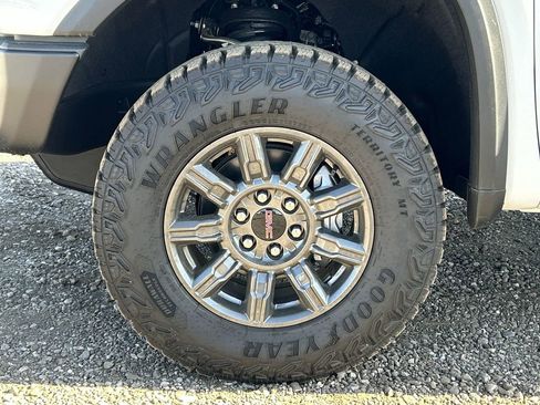 New 2026 GMC Sierra 1500 AT4X AWD/4WD image 33
