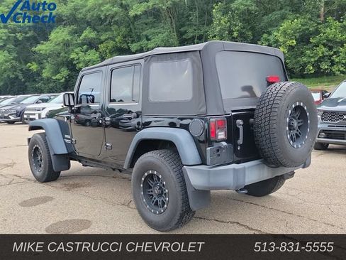 Used 2016 Jeep Wrangler Unlimited Sport w/ Connectivity Group AWD/4WD image 3