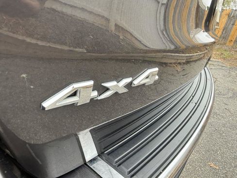 Used 2019 Jeep Grand Cherokee Limited AWD/4WD image 5