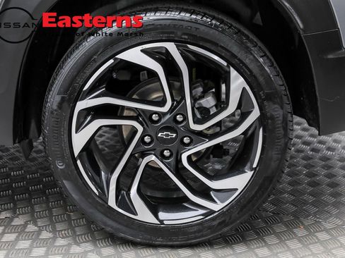 Used 2024 Chevrolet TrailBlazer RS w/ Driver Confidence Package image 8