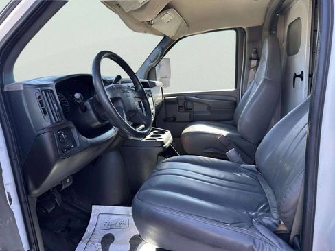 Used 2007 GMC Savana 3500 RWD image 14