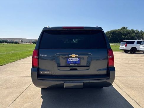 Used 2019 Chevrolet Suburban LT AWD/4WD image 7