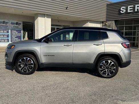 Used 2023 Jeep Compass Limited AWD/4WD image 6