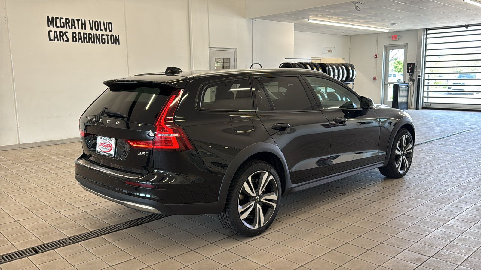New 2026 Volvo V60 B5 Cross Country Plus w/ Protection Package Premier AWD/4WD image 5