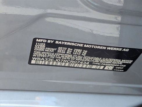 Certified 2024 BMW 760i xDrive w/ Premium Package 2 image 20