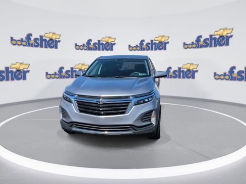 Certified 2024 Chevrolet Equinox LT w/ LPO, Floor Liner Package image 3