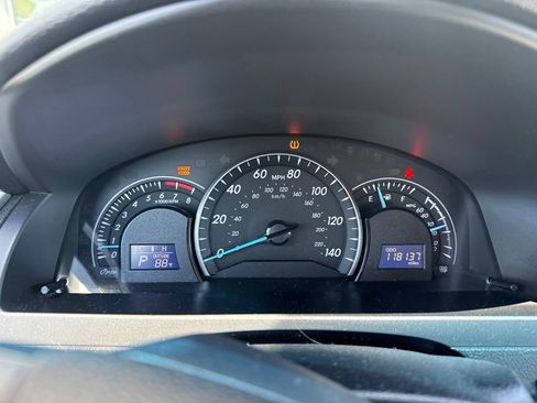 Used 2012 Toyota Camry LE FWD image 8