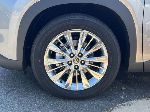 New 2026 Toyota Grand Highlander AWD image 5