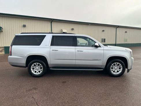 Used 2018 GMC Yukon XL SLT w/ Open Road Package AWD/4WD image 35