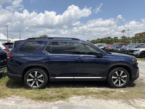 Used 2025 Honda Pilot Elite image 10