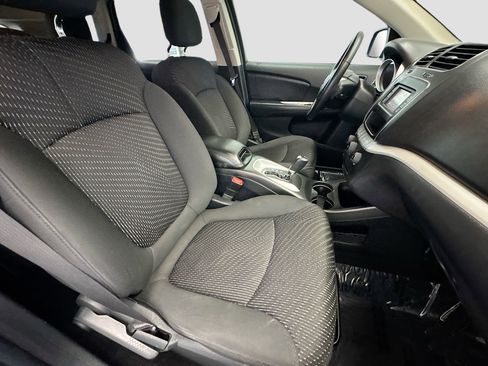 Used 2018 Dodge Journey SE w/ Connectivity Group image 16