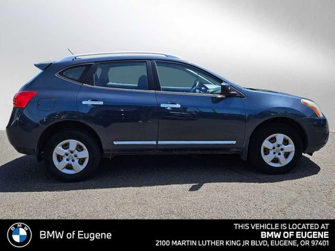 Used 2015 Nissan Rogue S w/ Convenience Package FWD image 2