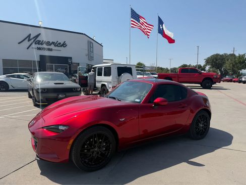 Used 2021 MAZDA MX-5 Miata RF Grand Touring RWD image 1