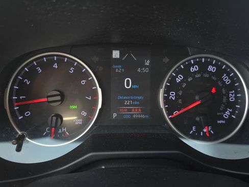 Used 2020 Toyota RAV4 XLE Premium image 19