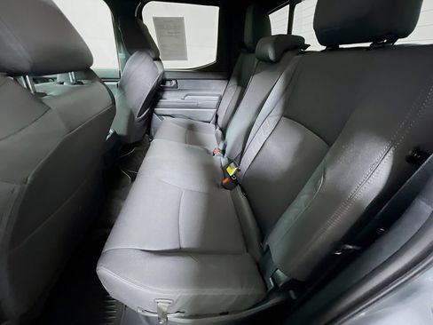 Certified 2025 Toyota Tacoma SR5 AWD/4WD image 21
