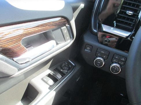 New 2026 GMC Sierra 1500 Elevation w/ Elevation Premium Package AWD/4WD image 20