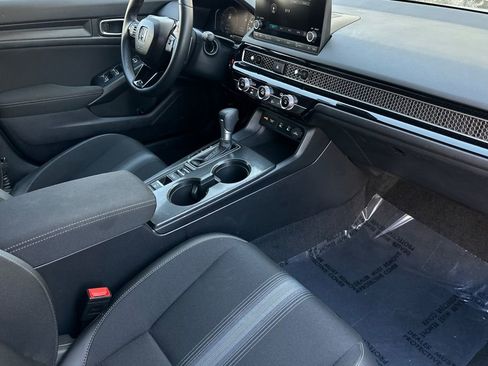 Used 2025 Honda Civic Sport image 16