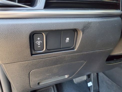 New 2026 Kia Sorento S image 10