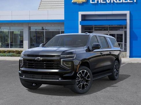 New 2026 Chevrolet Suburban RST RWD image 6