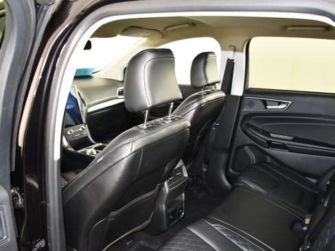 Used 2024 Ford Edge Titanium AWD/4WD image 46