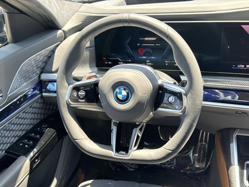 Used 2026 BMW i7 xDrive60 w/ Executive Package AWD/4WD image 10