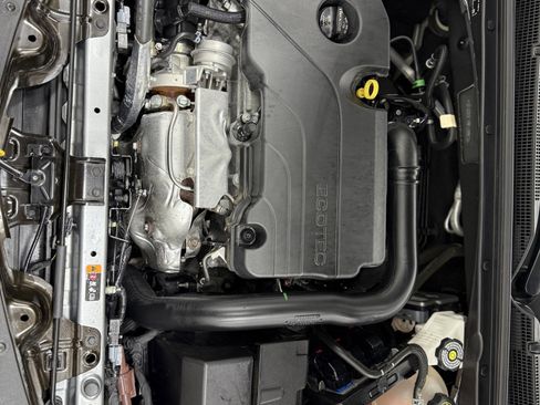 Used 2024 Chevrolet Malibu LT image 27