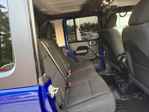 Used 2020 Jeep Wrangler Unlimited Sport AWD/4WD image 15