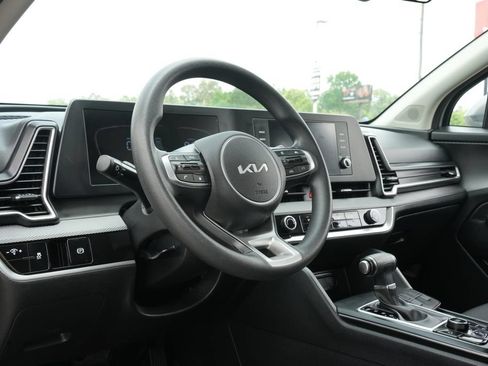 Used 2023 Kia Sportage LX FWD image 13