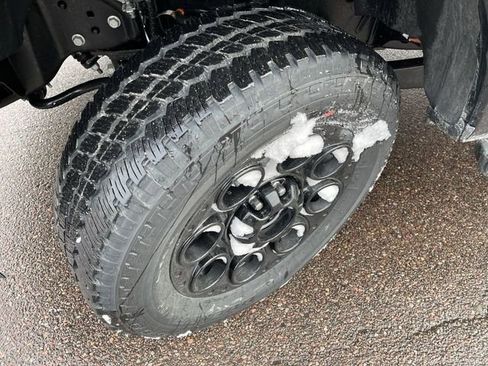 New 2026 Ford F250 Lariat w/ Black Appearance Package image 10