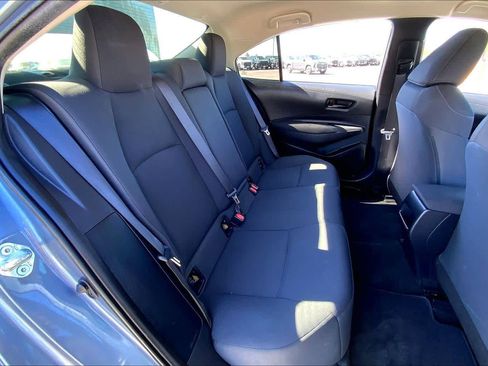 Used 2022 Toyota Corolla LE image 19