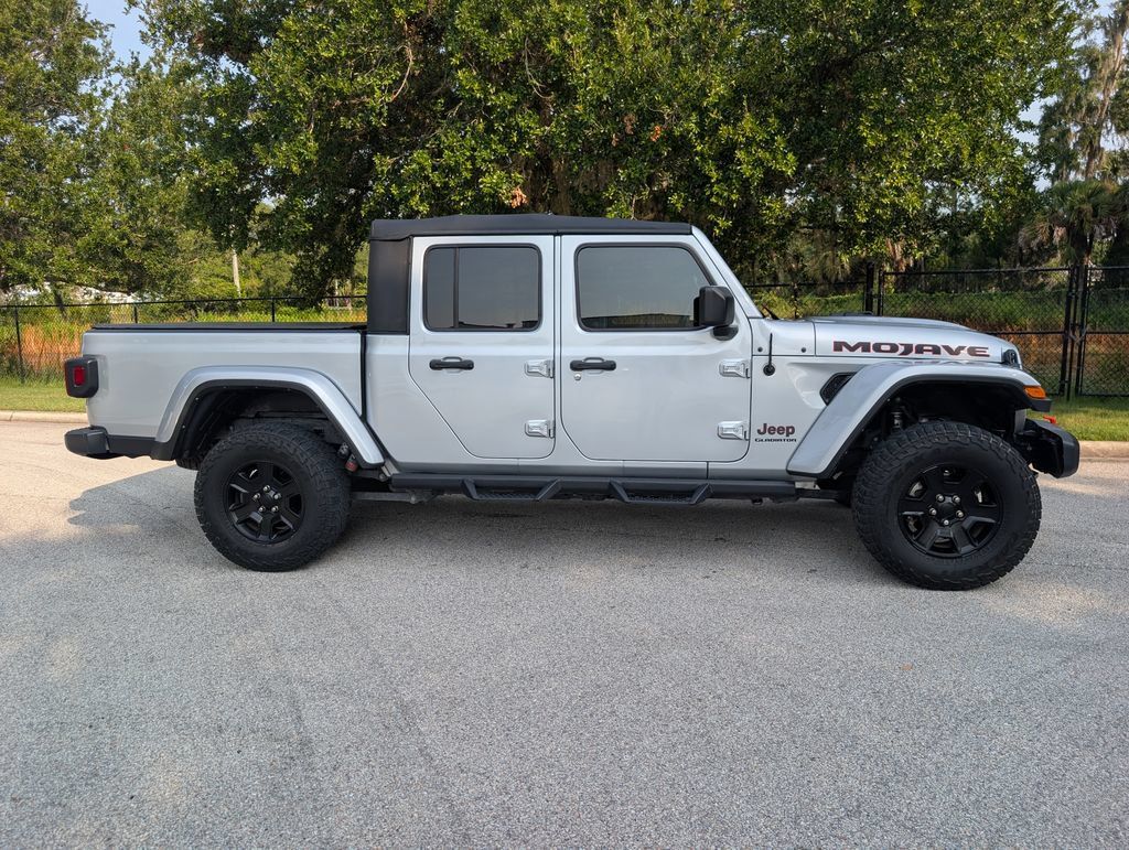 Used 2022 Jeep Gladiator Mojave AWD/4WD image 10