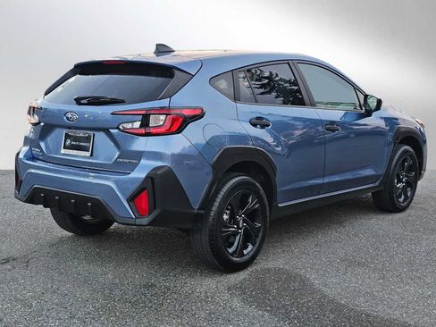 Used 2024 Subaru Crosstrek 2.0i image 3