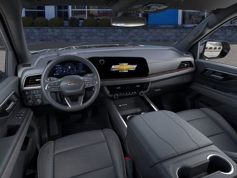 New 2026 Chevrolet Suburban Premier image 15