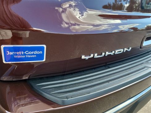 Used 2023 GMC Yukon AT4 w/ Technology Package image 7