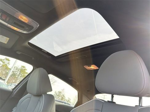 New 2026 Hyundai Elantra Limited image 32