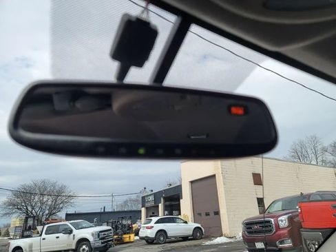 Used 2012 Nissan Titan SV w/ SV Premium Utility Pkg image 19