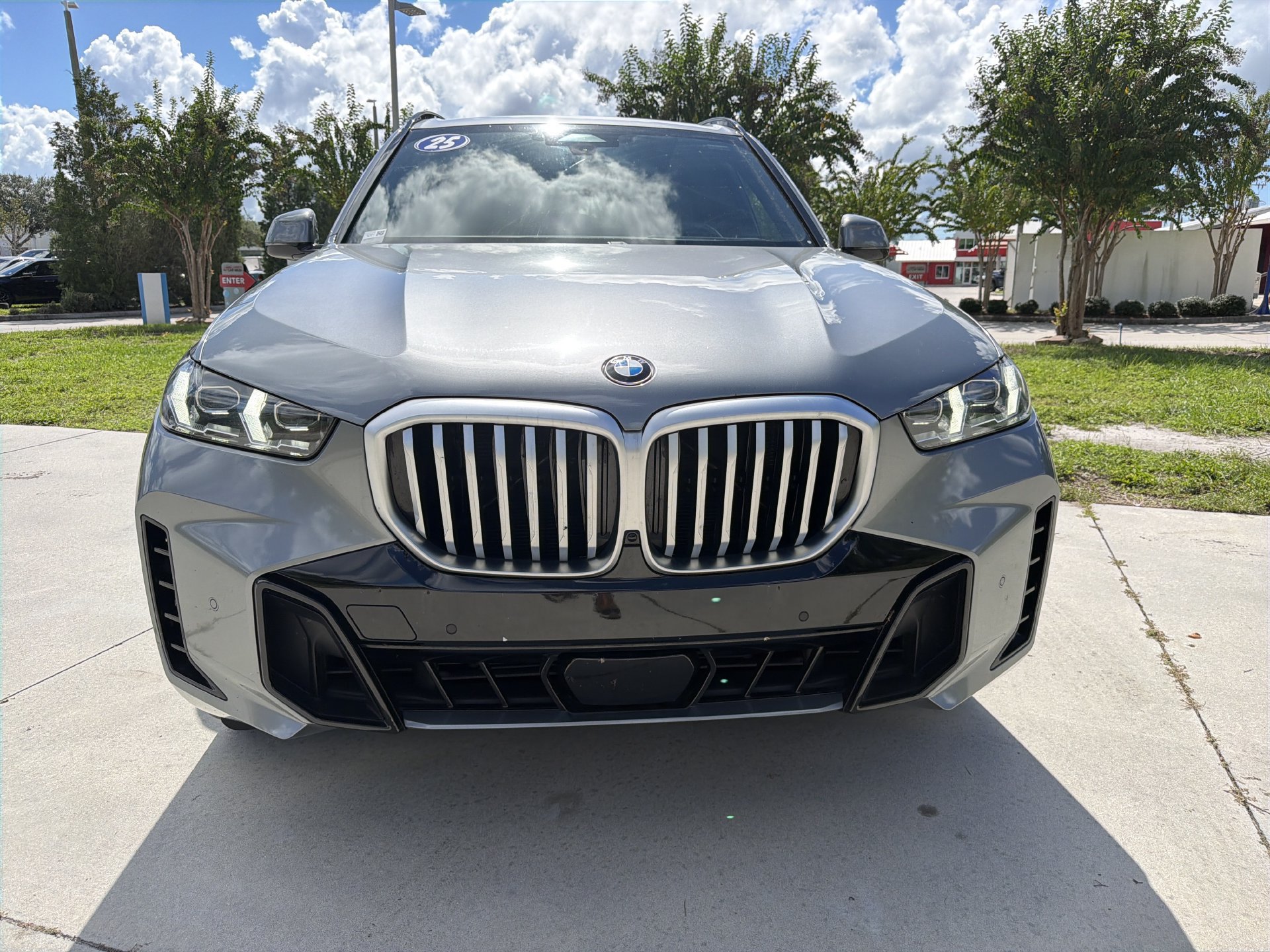 Used 2025 BMW X5 xDrive40i AWD/4WD image 2