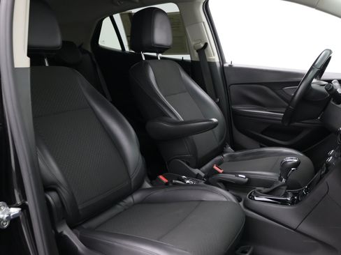 Used 2019 Buick Encore Preferred w/ LPO, Active Package FWD image 33