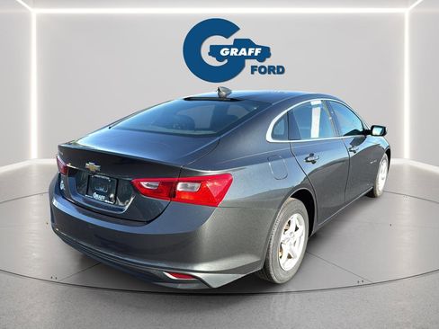 Used 2017 Chevrolet Malibu LS FWD image 8