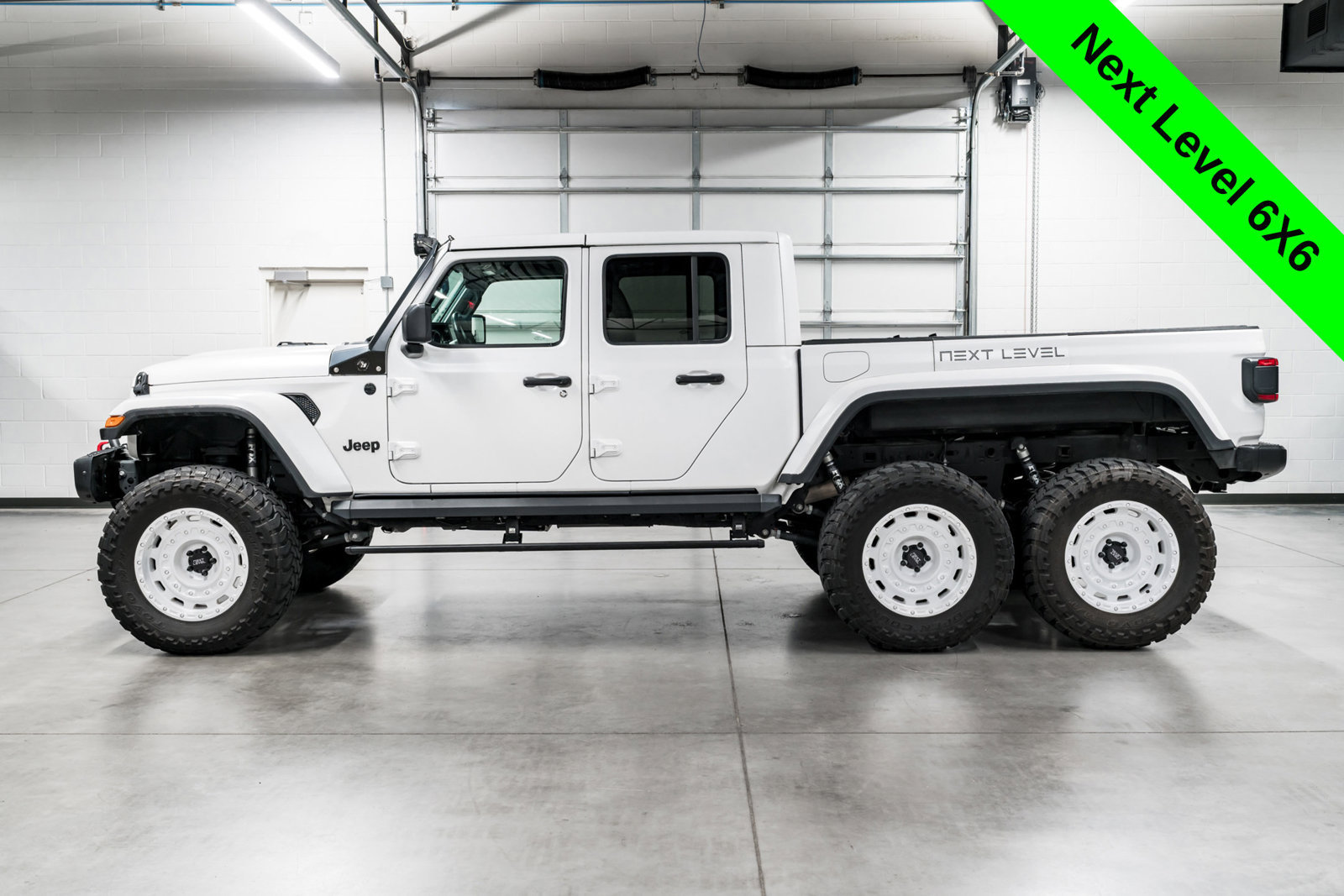 Used 2021 Jeep Gladiator Sport AWD/4WD image 6