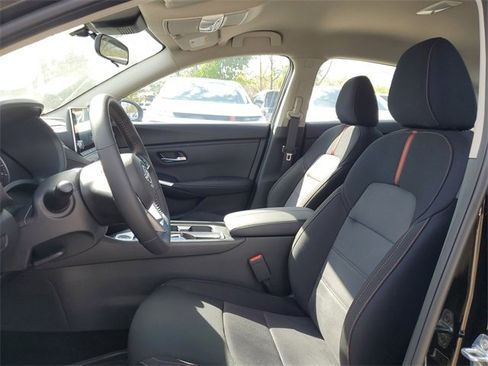 New 2025 Nissan Sentra SR w/ Midnight Edition image 9