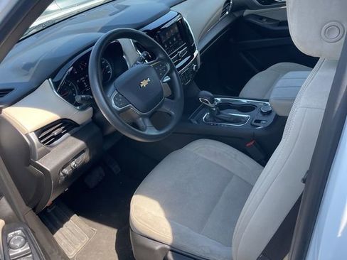 Used 2023 Chevrolet Traverse LS AWD/4WD image 8