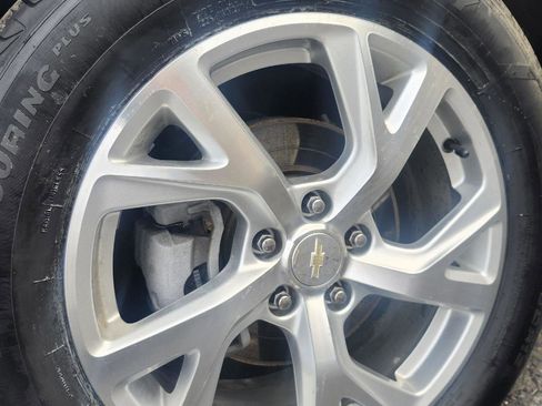 Used 2020 Chevrolet Equinox Premier image 26