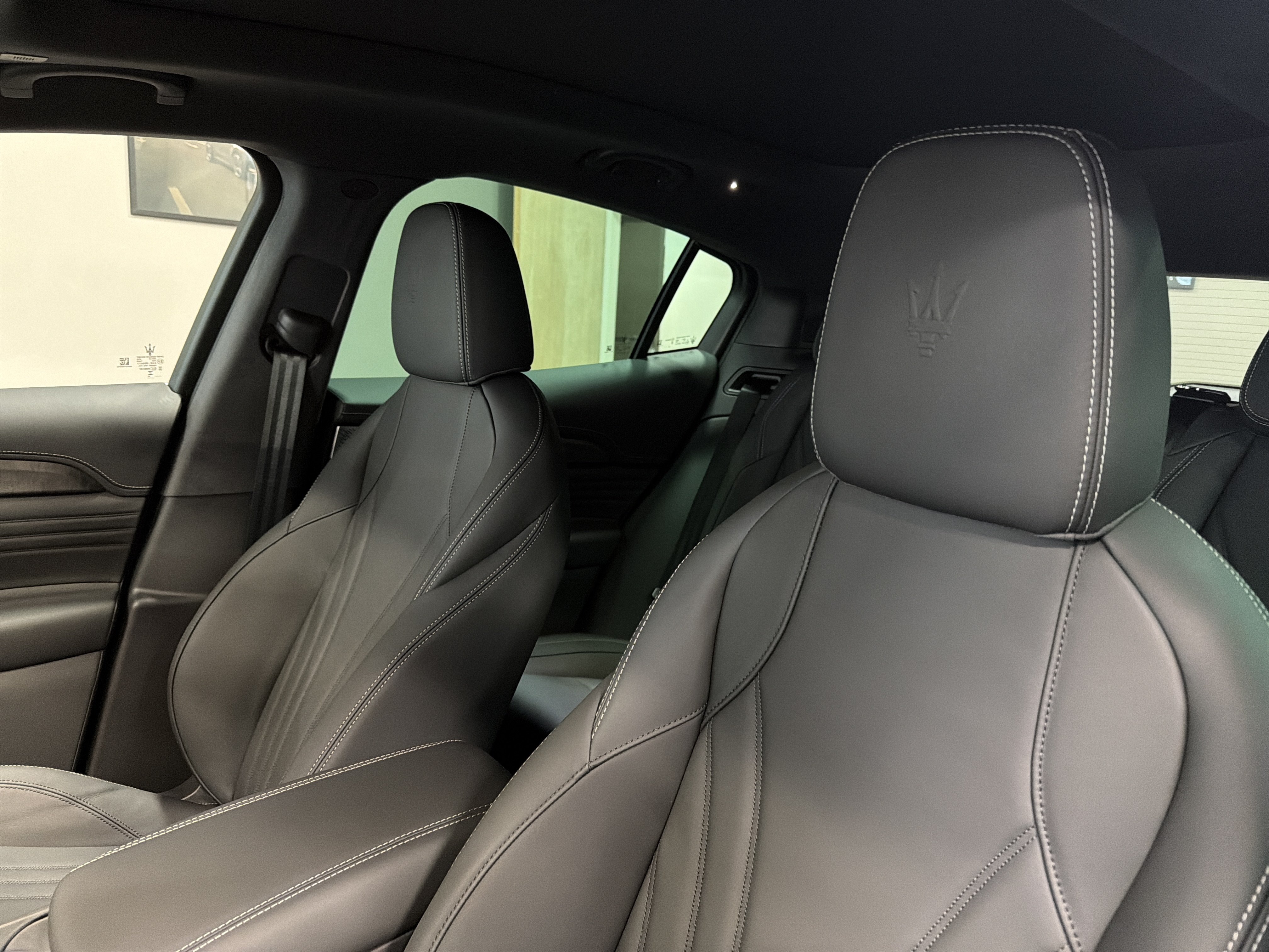 Used 2025 Maserati Grecale GT AWD/4WD image 8