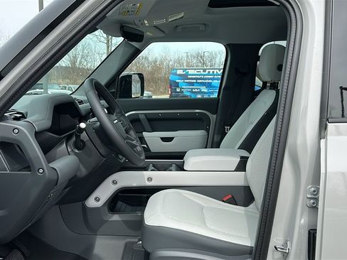 New 2026 Land Rover Defender 110 S image 9