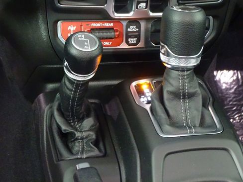 New 2026 Jeep Wrangler Unlimited Rubicon image 25