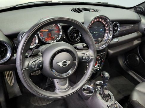 Used 2015 MINI Cooper Roadster S image 16